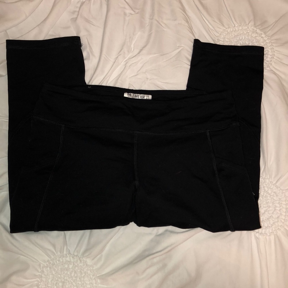 Cropped F21 leggings